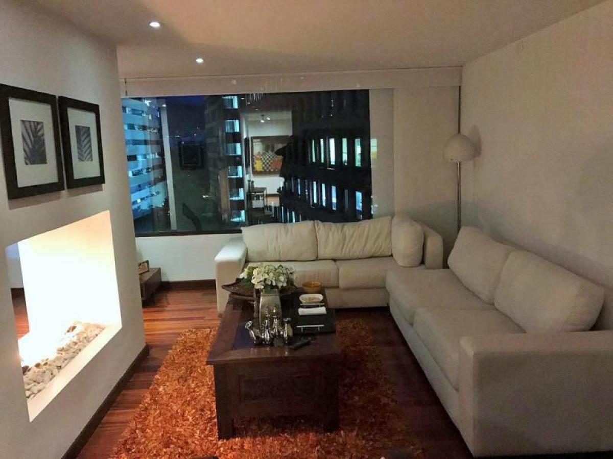 Casa de 3 dormitorios en Bogotá, Colombia No. 10691