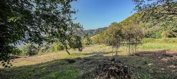 12 rooms House in Fosciandora, Italy No. 148642 45