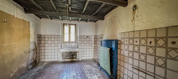 12 rooms House in Fosciandora, Italy No. 148642 33