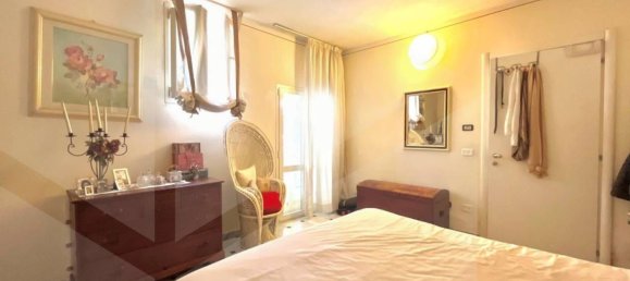 6 rooms House in Pontedera, Italy No. 21388 21