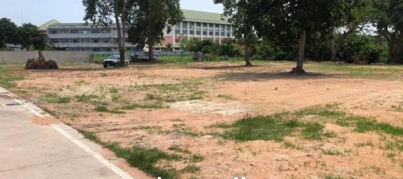 4240m² Commercial property in Pattaya, Thailand No. 15625 2