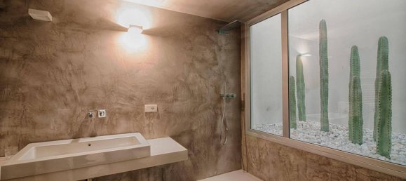 5 rooms Commercial property in Genoa, Italy No. 104791 10