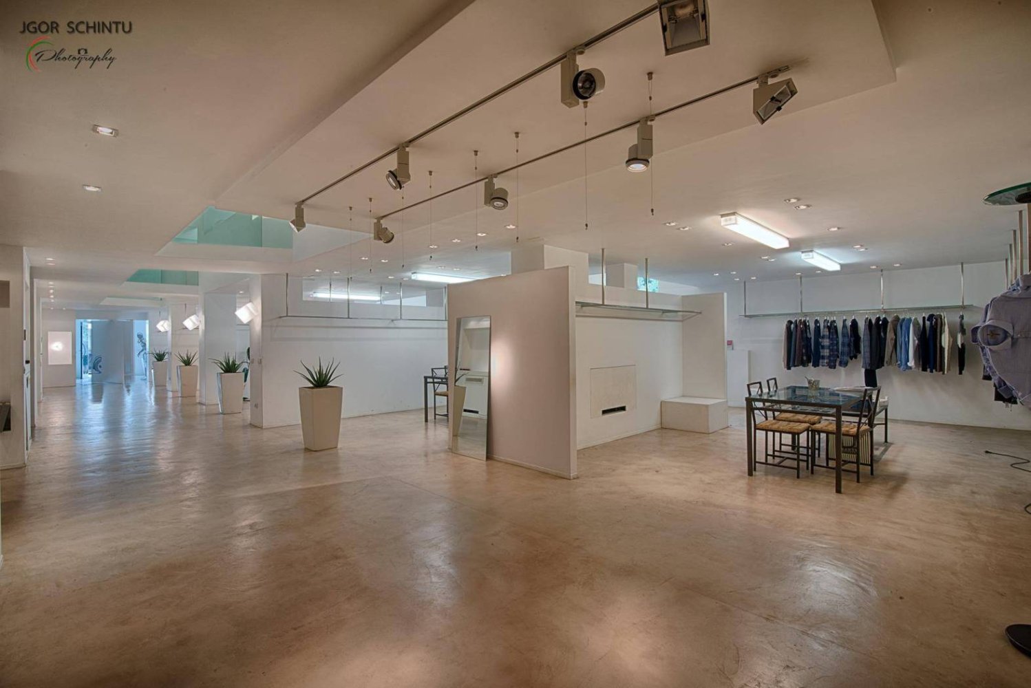 5 rooms Commercial property in Genoa, Italy No. 104791