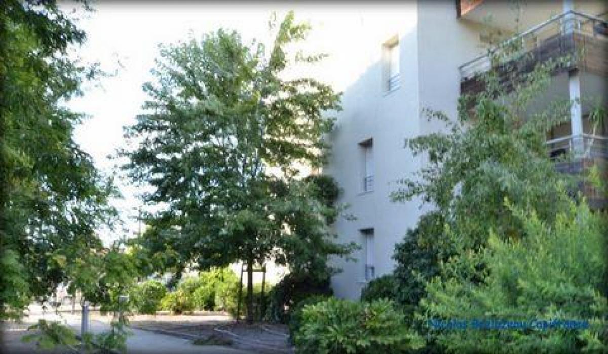 2 bedrooms Condo in Floirac, France No. 12016