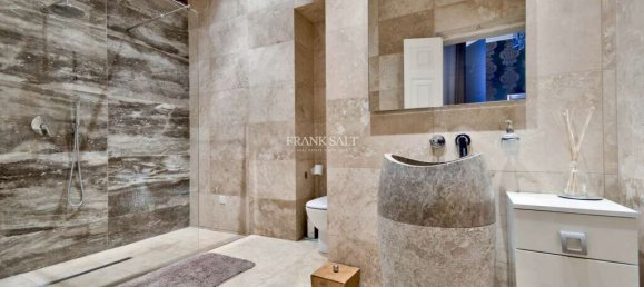 4 bedrooms Townhouse in Sliema, Malta No. 9198 20