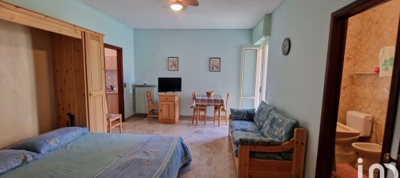 Studio in Pietra Ligure, Italy No. 276000 10
