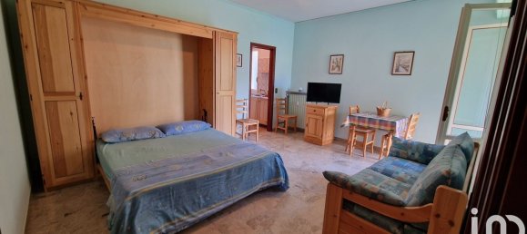 Studio in Pietra Ligure, Italy No. 276000 6