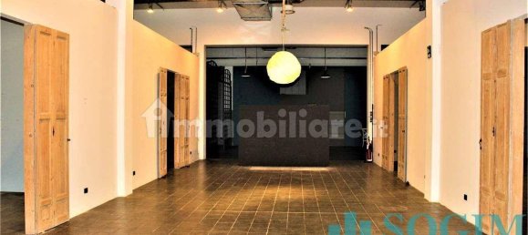 Imóvel comercial de 3 divisões em Gallarate, Italy N.º 91099 3