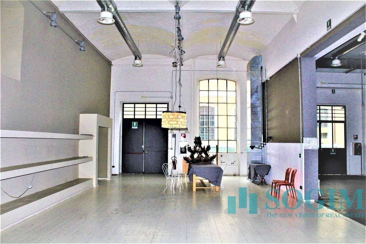 Imóvel comercial de 3 divisões em Gallarate, Italy N.º 91099