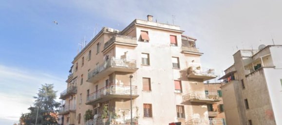 2 bedrooms Building in Serra San Bruno, Italy No. 339506 2