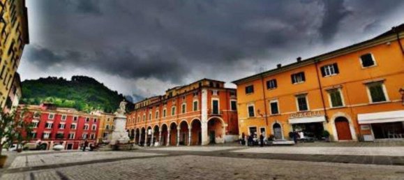 4 rooms Apartment in Carrara, Italy No. 85456 20