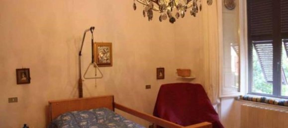 4 rooms Apartment in Carrara, Italy No. 85456 10