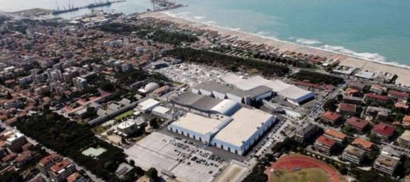 4 rooms Apartment in Carrara, Italy No. 85456 14