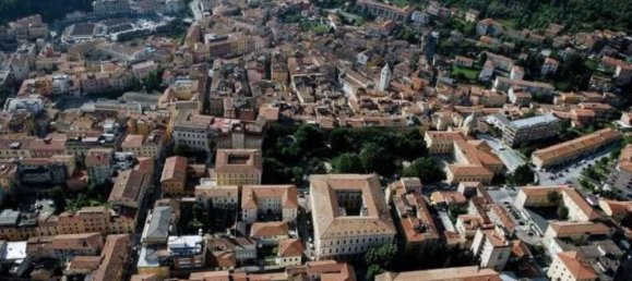 4 rooms Apartment in Carrara, Italy No. 85456 16