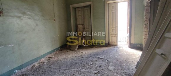 8-Zimmer Haus in Paternò, Italy, Nr. 112016 7