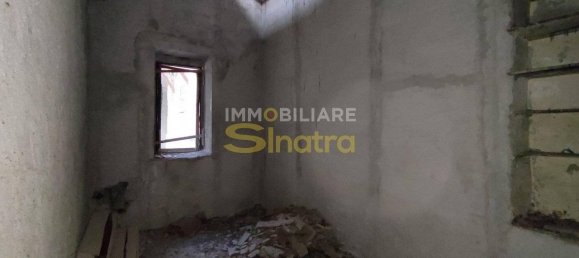 8-Zimmer Haus in Paternò, Italy, Nr. 112016 46