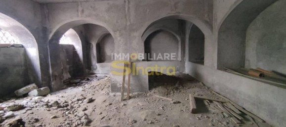 8-Zimmer Haus in Paternò, Italy, Nr. 112016 13