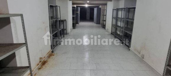 190m² Warehouse in Naples, Italy No. 302098 9