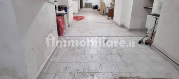 190m² Warehouse in Naples, Italy No. 302098 3