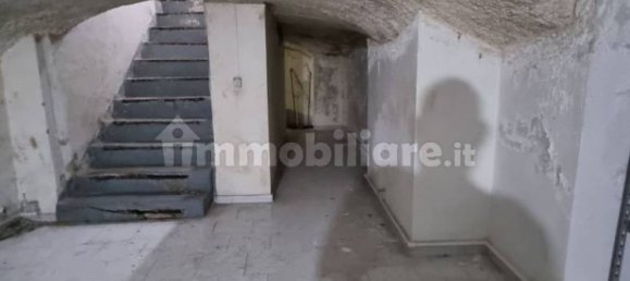 190m² Warehouse in Naples, Italy No. 302098 6