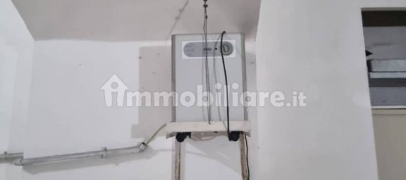 190m² Warehouse in Naples, Italy No. 302098 14