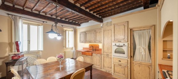 Casa de 3 dormitorios en Castiglion Fiorentino, Italy No. 274165 12