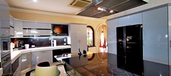 2 bedrooms Cafe / restaurant in Pattaya, Thailand No. 209 12