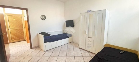 4 bedrooms Apartment in Lissone, Italy No. 329800 18