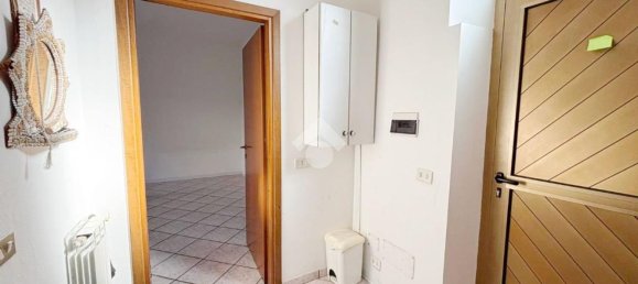 4 bedrooms Apartment in Lissone, Italy No. 329800 12