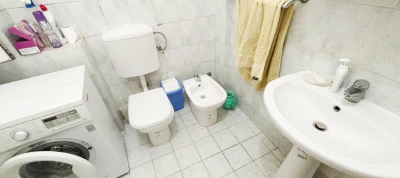 4 bedrooms Apartment in Lissone, Italy No. 329800 22