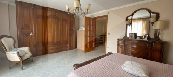 Дуплекс с 4 комнатами в Сан Северо, Италия № 23930 12