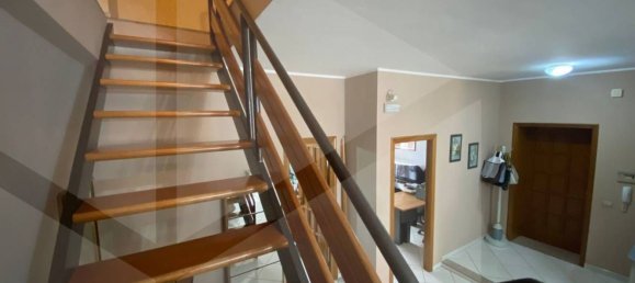 Дуплекс с 4 комнатами в Сан Северо, Италия № 23930 8