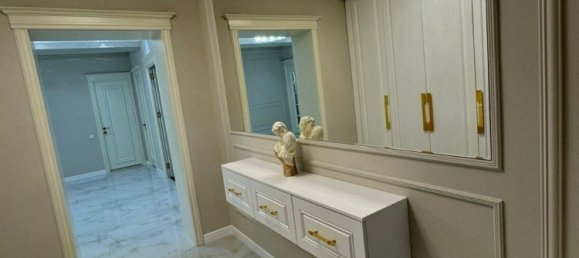 3 bedrooms Apartment in Baku, Azerbaijan No. 1735 3