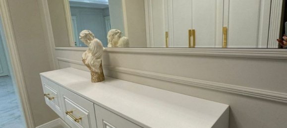 3 bedrooms Apartment in Baku, Azerbaijan No. 1735 2