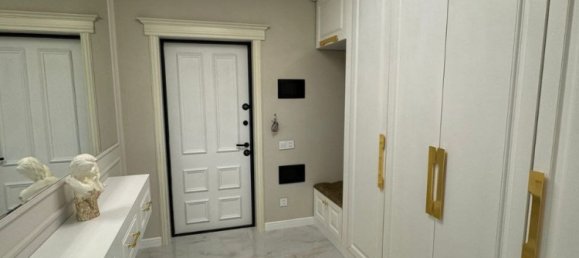 3 bedrooms Apartment in Baku, Azerbaijan No. 1735 5