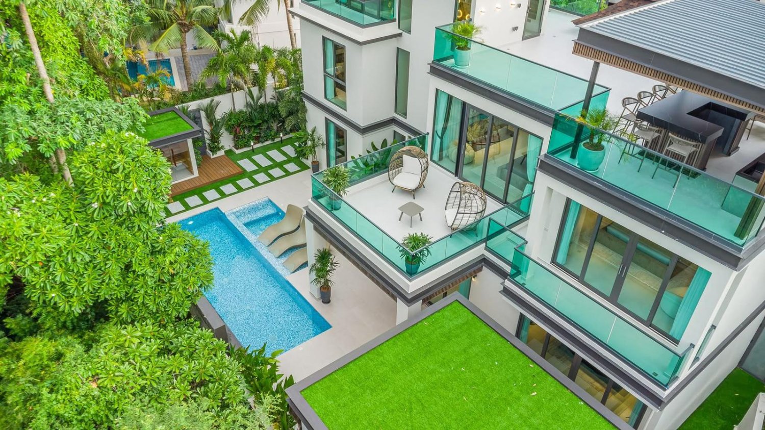 6 Schlafzimmer Villa in Pattaya, Thailand, Nr. 144714