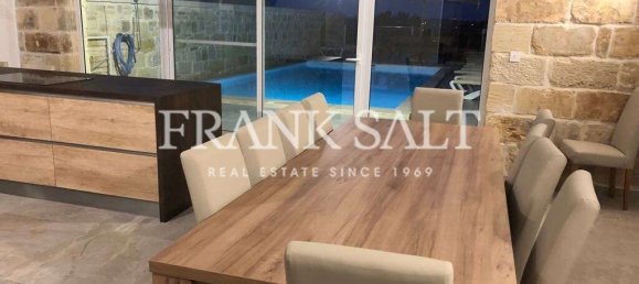 5 bedrooms Villa in Zejtun, Malta No. 4861 4