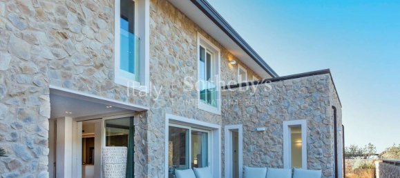 5 bedrooms Villa in Castiglione della Pescaia, Italy No. 59981 2