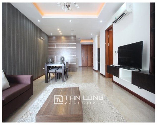 Apartamento de 3 dormitorios en Tay Ho, Vietnam No. 1628