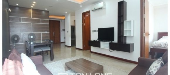 Apartamento de 3 dormitorios en Tay Ho, Vietnam No. 1628 4