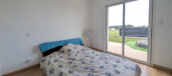 4 bedrooms House in Carentoir, France No. 330797 11