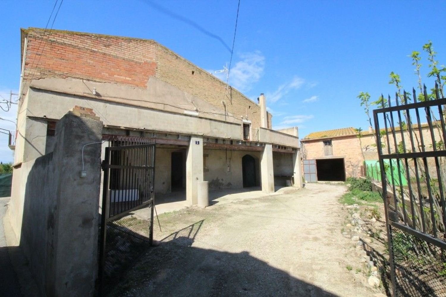 4 bedrooms House in Peralada, Spain No. 155405