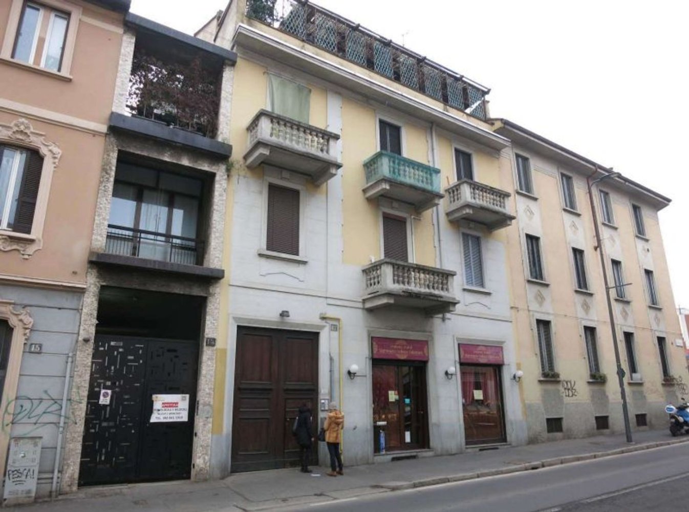 3 rooms Apartment in Milan, Italy No. 240843