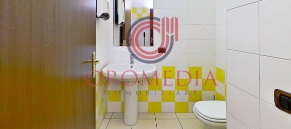 3-salle Bureau à Bergamo, Italy No. 233582 11