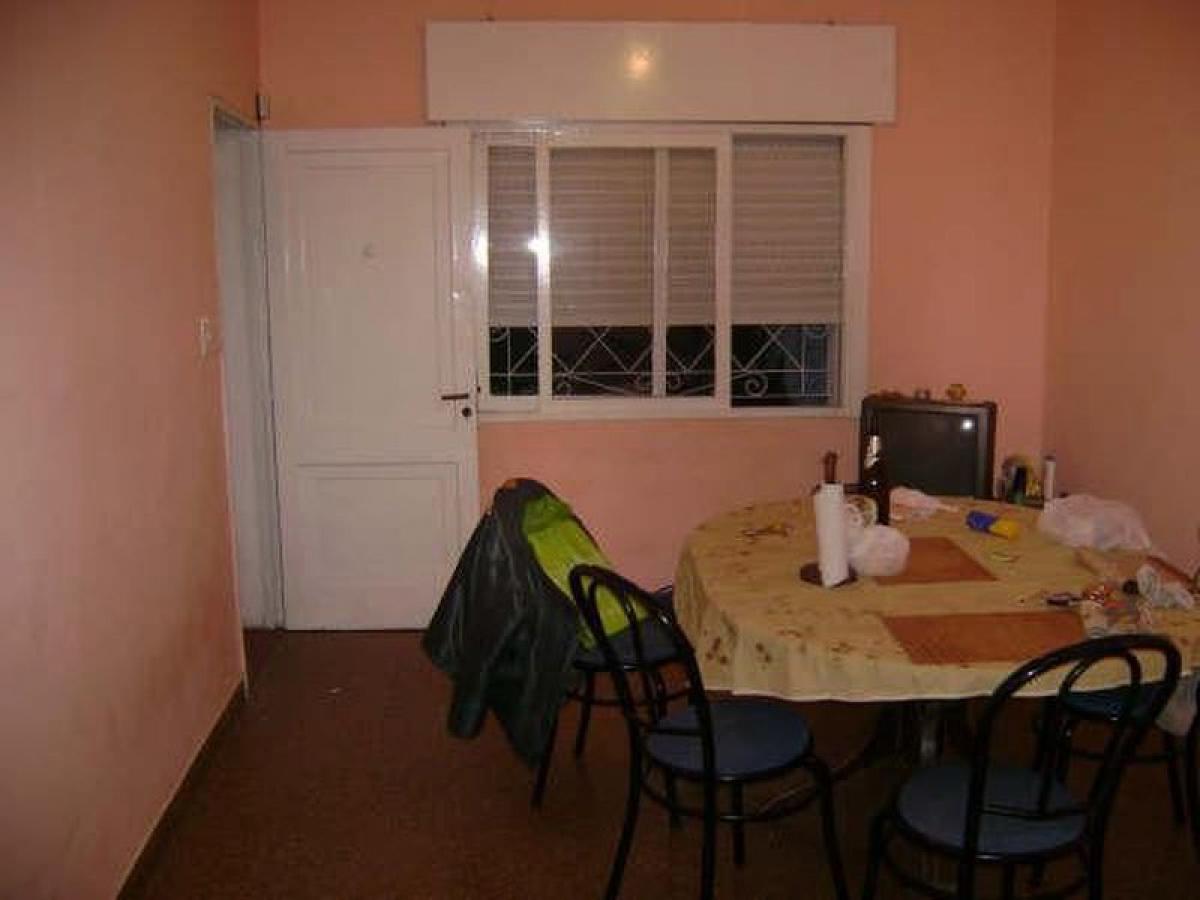 2 bedrooms House in Almirante Brown, Argentina No. 82471