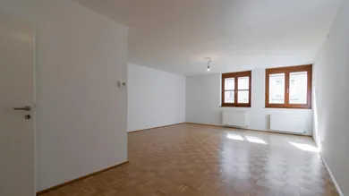 Estudio en Wahring, Austria No. 154012