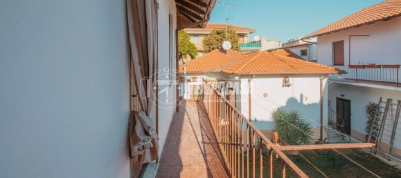 2 rooms Apartment in Vigevano, Italy No. 218313 10