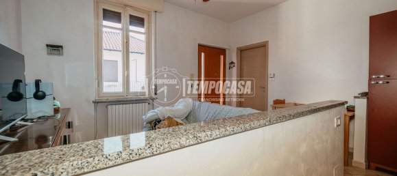 2 rooms Apartment in Vigevano, Italy No. 218313 6