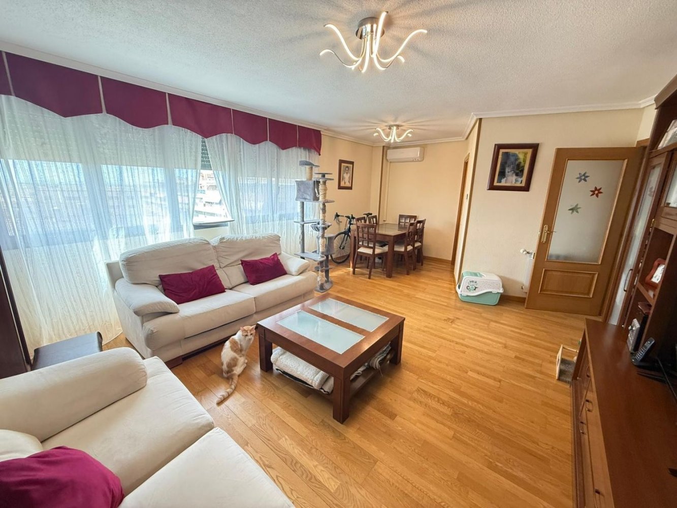 3 bedrooms Apartment in Parla, Spain No. 191640