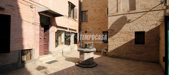 5 bedrooms House in Fermo, Italy No. 330914 5